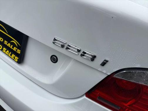 2010 BMW 528 528i Sedan 4D