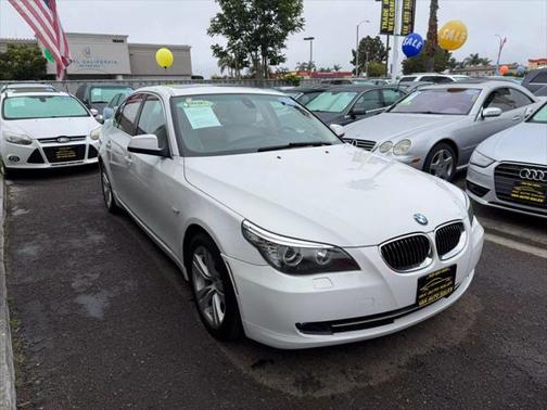 2010 BMW 528 528i Sedan 4D