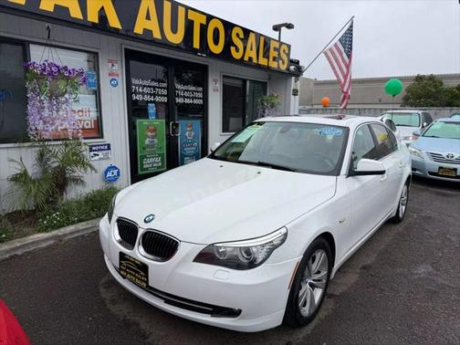 2010 BMW 528 528i Sedan 4D