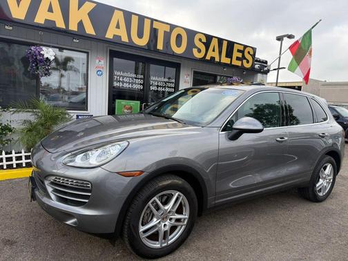 Black 2012 Porsche Cayenne Cayenne