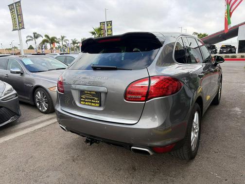 Black 2012 Porsche Cayenne Cayenne