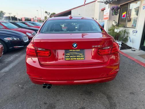 2012 BMW 328 328i Sedan 4D