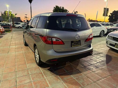 2012 Mazda Mazda5 Sport