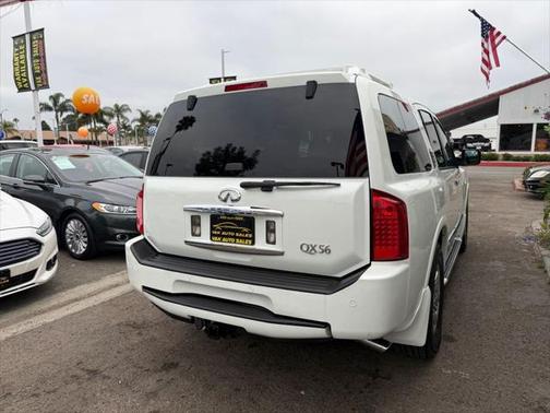 2005 INFINITI QX56 Base