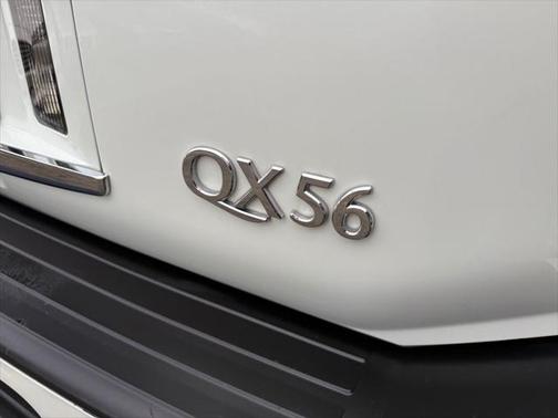 2005 INFINITI QX56 Base
