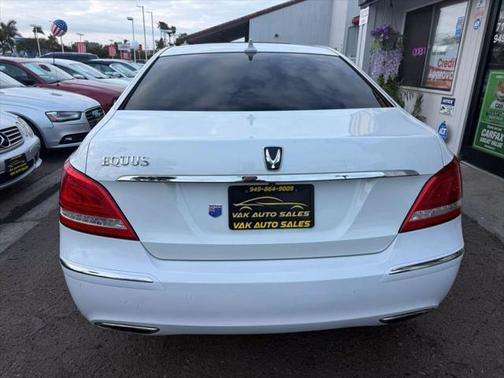 2013 Hyundai Equus Signature
