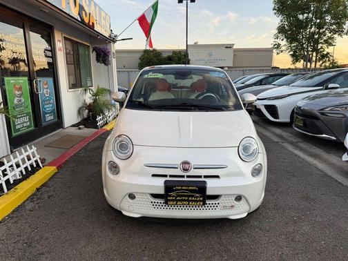 2015 FIAT 500e Battery Electric