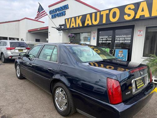 2004 Cadillac DeVille Base