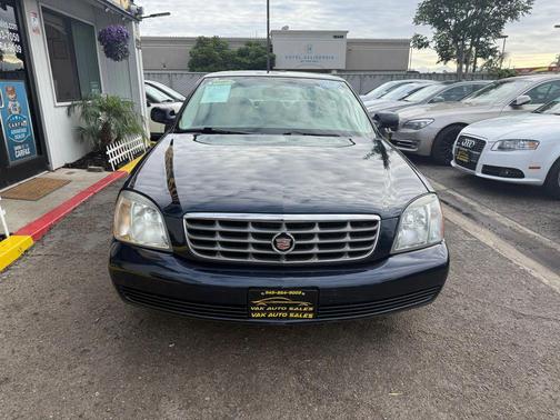 2004 Cadillac DeVille Base