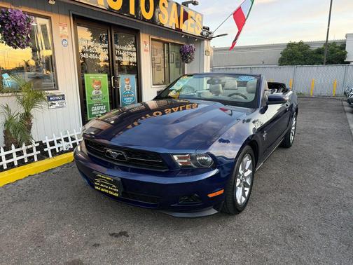 2011 Ford Mustang V6 Premium