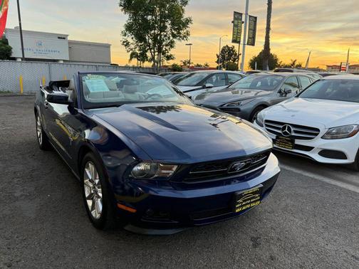2011 Ford Mustang V6 Premium