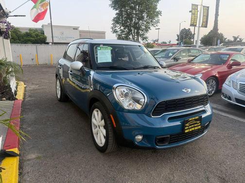 2012 MINI Cooper S Countryman Base
