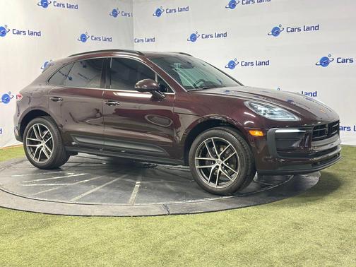 2024 Porsche Macan Sport Utility 4D