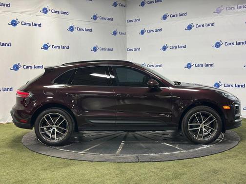 2024 Porsche Macan Sport Utility 4D