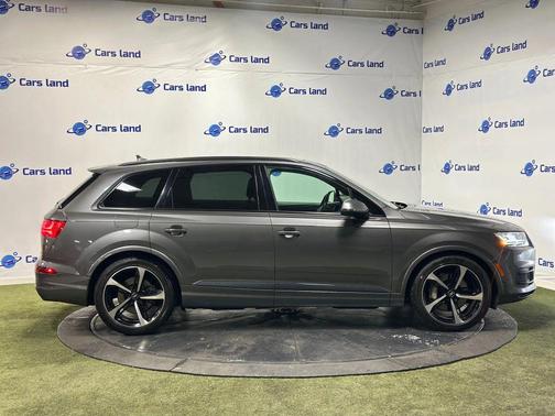 2019 Audi Q7 55 Premium Plus