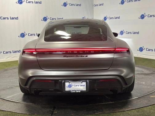 2020 Porsche Taycan Turbo S