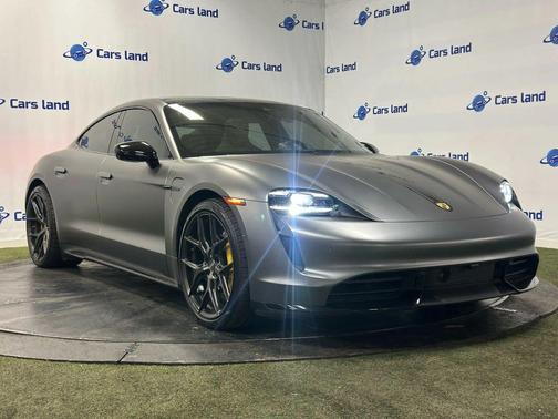 2020 Porsche Taycan Turbo S