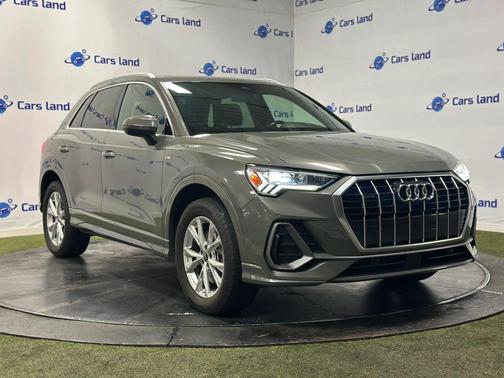 Chronos Gray Metallic 2022 Audi Q3 45 S line Premium Plus