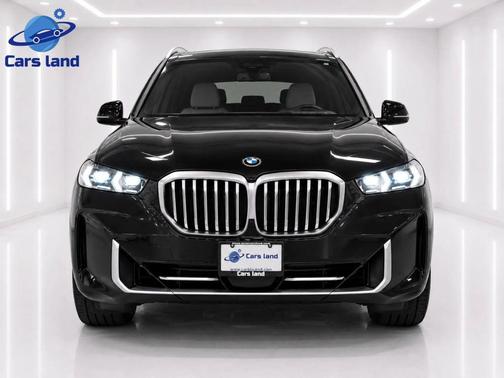 Black 2024 BMW X5 xDrive40i