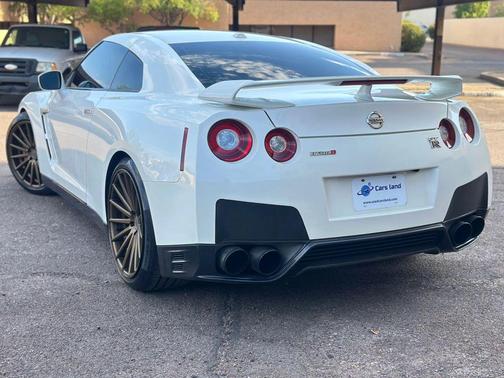 2015 Nissan GT-R Premium
