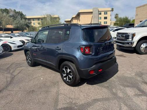 2021 Jeep Renegade Trailhawk