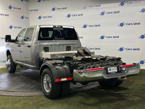 2024 RAM 3500 Tradesman Crew Cab 4x4 8' Box