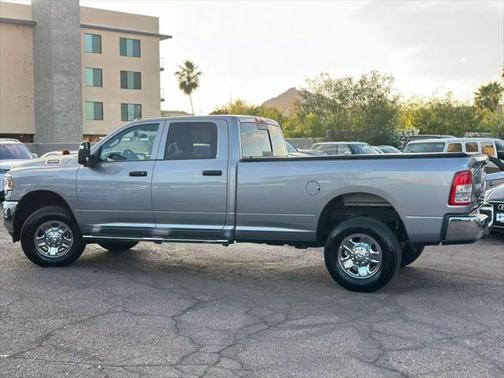 2024 RAM 2500 Tradesman Crew Cab 4x4 8' Box