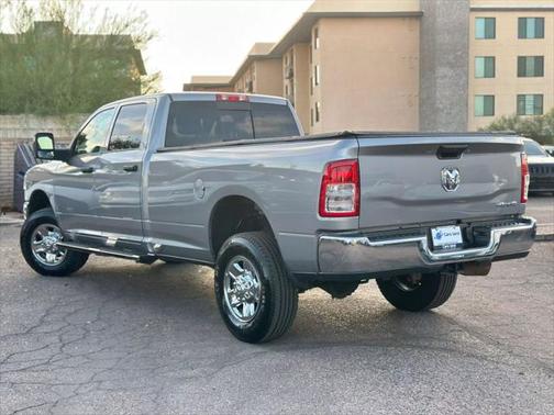 2024 RAM 2500 Tradesman Crew Cab 4x4 8' Box