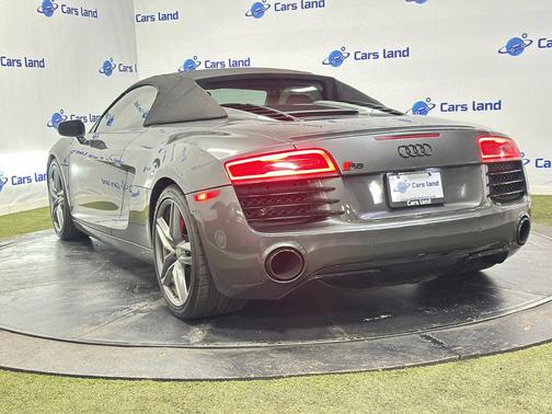 Gray 2015 Audi R8 4.2