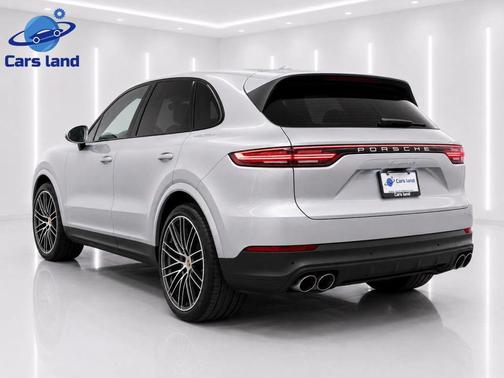 Dolomite Silver Metallic 2020 Porsche Cayenne S