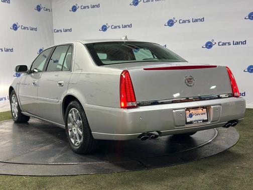 2011 Cadillac DTS Premium Collection