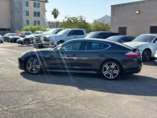 2013 Porsche Panamera 4