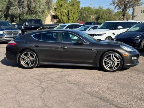 2013 Porsche Panamera 4