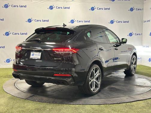 2022 Maserati Levante Trofeo