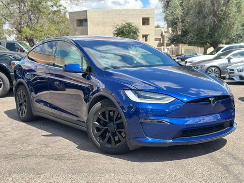2023 Tesla Model X Standard Range