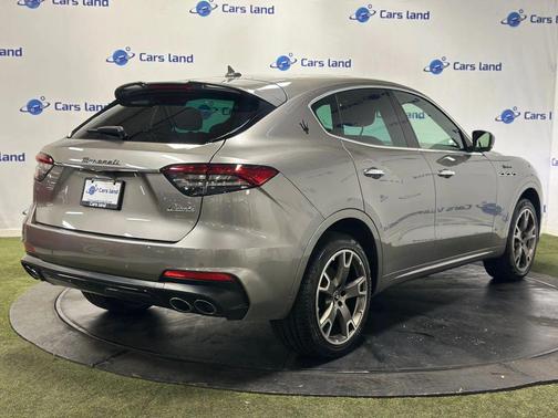 2022 Maserati Levante Modena