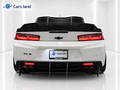 Summit White 2018 Chevrolet Camaro 2SS