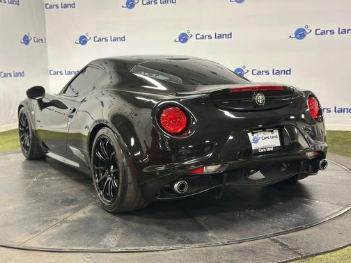 2015 Alfa Romeo 4C Base