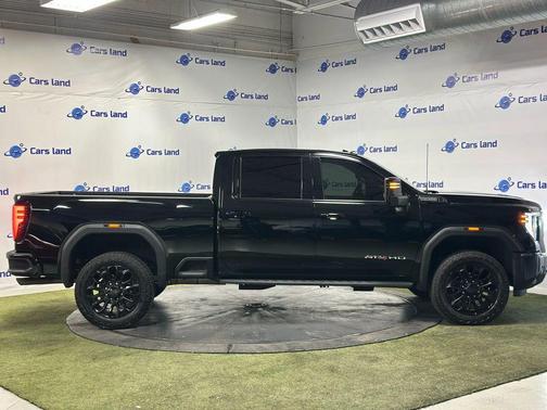 2025 GMC Sierra 2500 AT4