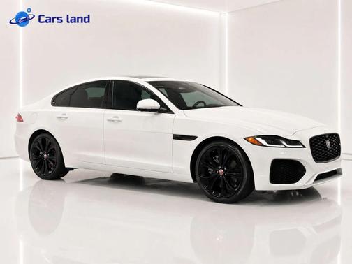 White 2021 Jaguar XF P250 SE Sedan 4D