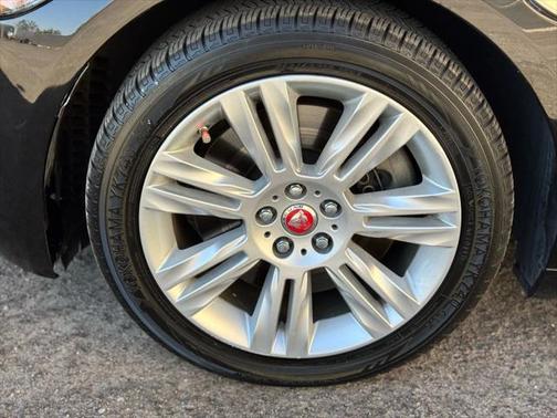 2017 Jaguar XF 35t Premium