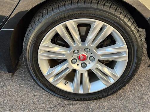 2017 Jaguar XF 35t Premium