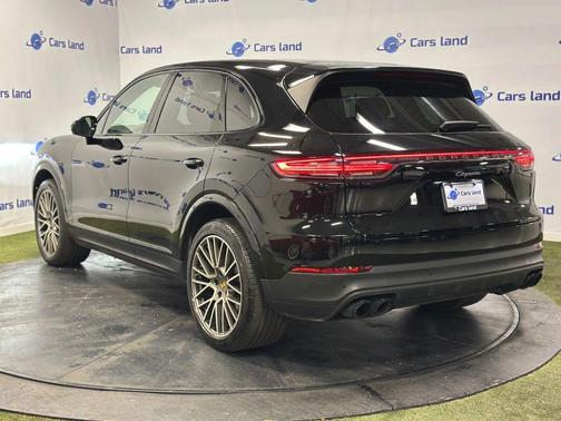 2023 Porsche Cayenne Cayenne
