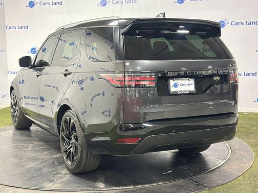 Santorini Black Metallic 2023 Land Rover Discovery P300 S R-Dynamic