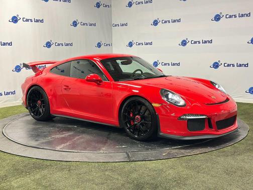 Guards Red 2015 Porsche 911 GT3