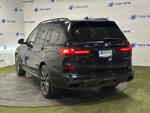 2022 BMW X7 M50i