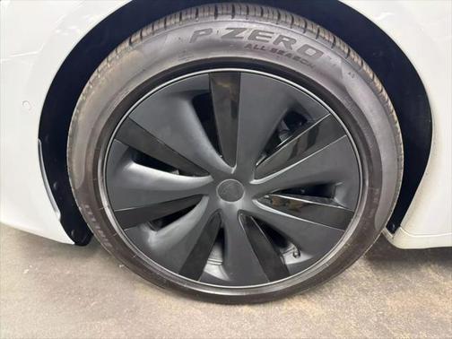2022 Tesla Model S Long Range