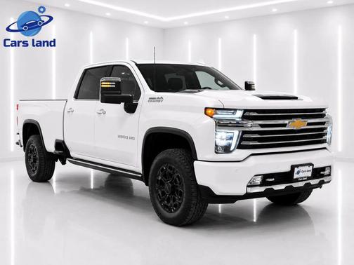 Iridescent Pearl Tricoat 2022 Chevrolet Silverado 2500 High Country
