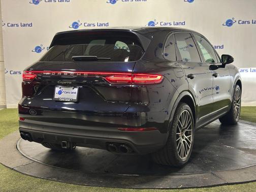 2022 Porsche Cayenne Cayenne