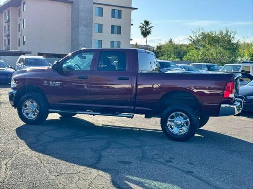 2017 RAM 2500 Tradesman Crew Cab 4x4 6'4' Box
